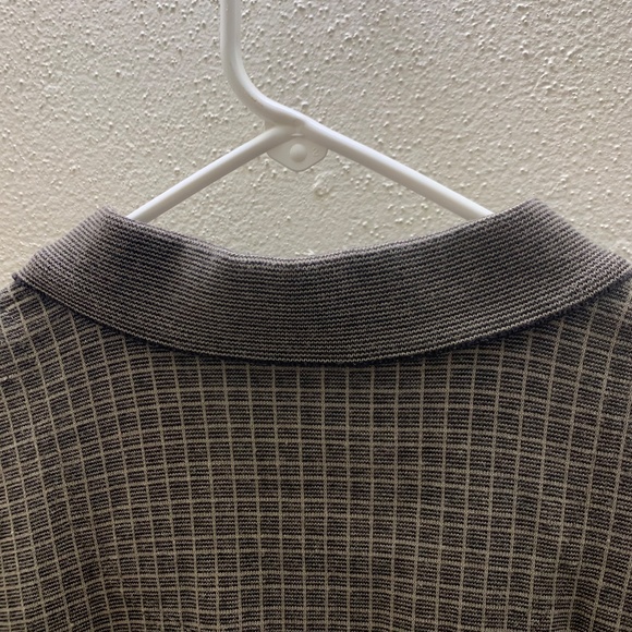 Vintage Van Heusen Tan Collared Shirt - Picture 8 of 10